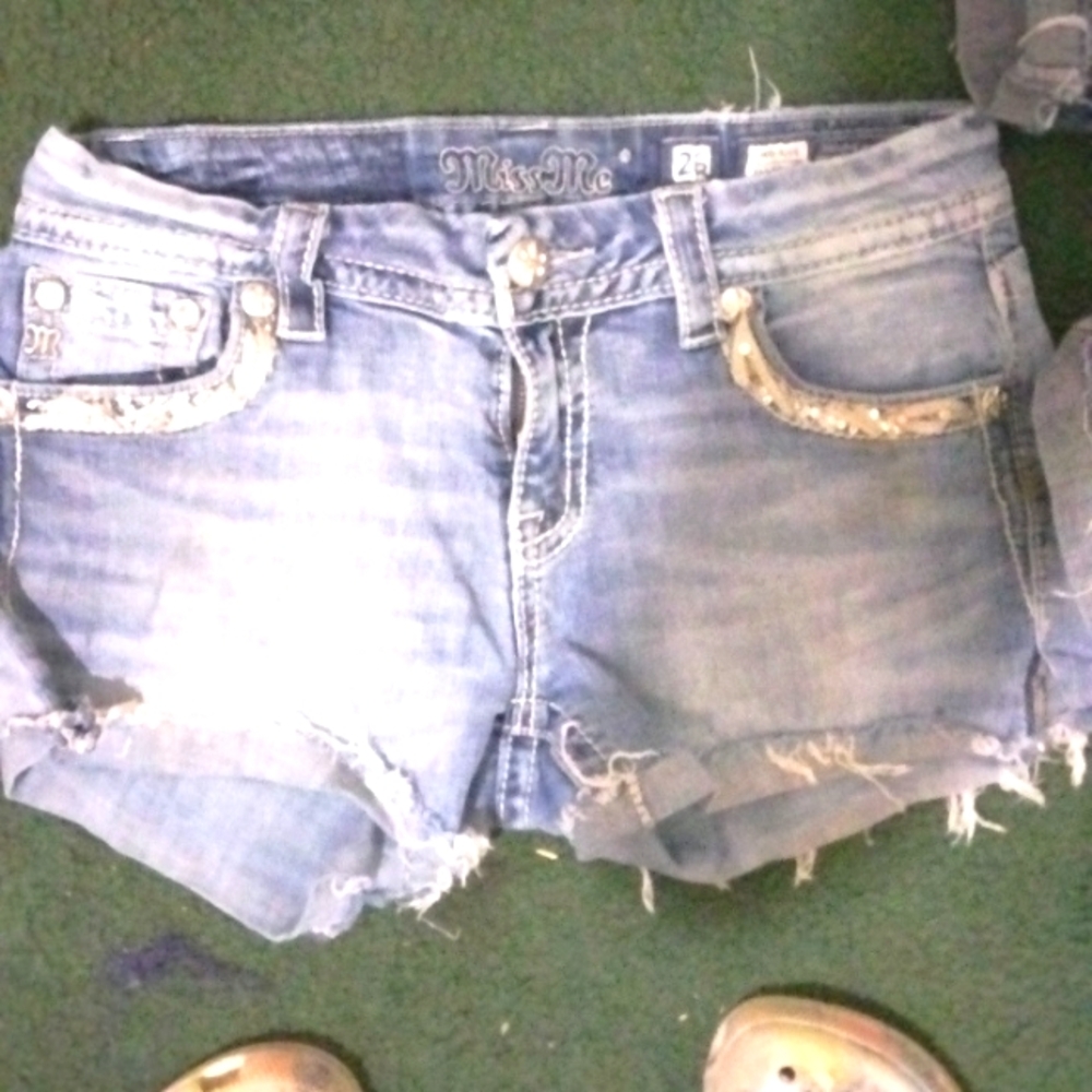 Miss me shorts size 26